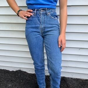 Vintage Levi High Wasted Mom Jeans